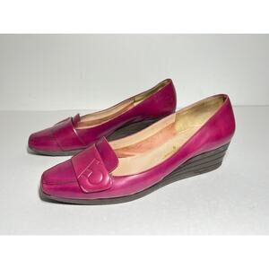 Salvatore Ferragamo EUC Pink Patent Leather 2" Wedge Heel Gancini Shoe 11 B